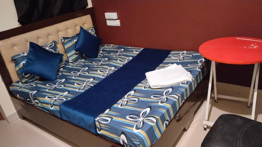 Bedroom 5, Dev paying guest house, Varanasi