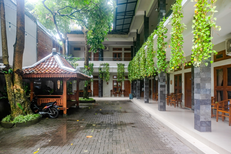 Exterior & Views 5, Joglo Manggisan Syariah Kotagede Mitra RedDoorz, Bantul