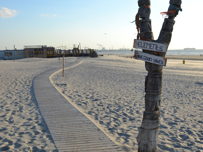 View from property 5, Bungalow in 's-gravenzande With Nautical Charm, 's-Gravenzande