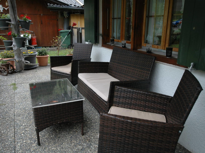 Food & Drinks 4, Chalet in Lenk near Simmen Falls, Obersimmental