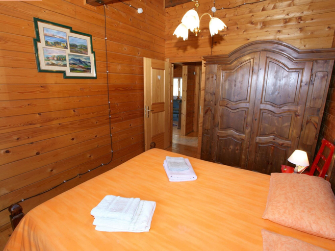 Bedroom 2, Belvilla by OYO Chalet Graffi, Viterbo