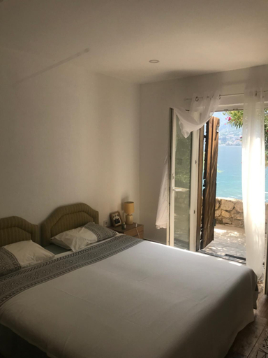 Bedroom 3, Prcanj Beach Apartment
