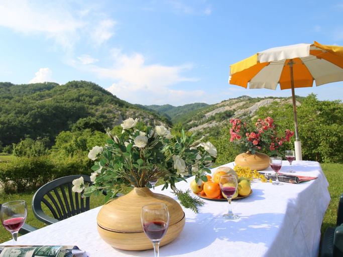 Food & Drinks, Mansion in Apecchio With Pool, Pesaro E Urbino