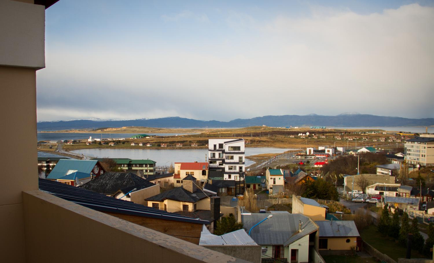 Others 5, Los Arboles Apart, Ushuaia
