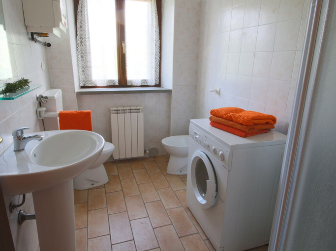 Bathroom 3, Mansion in Apecchio With Pool, Pesaro E Urbino