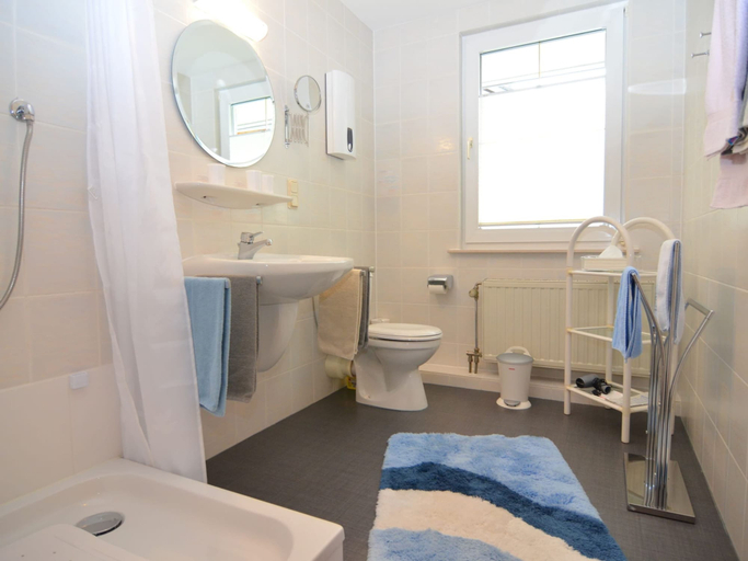 Bathroom 3, Ferienwohnung in der Nahe des Skigebietes, Waldeck-Frankenberg