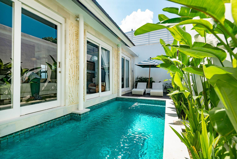 Swimming Pool 15