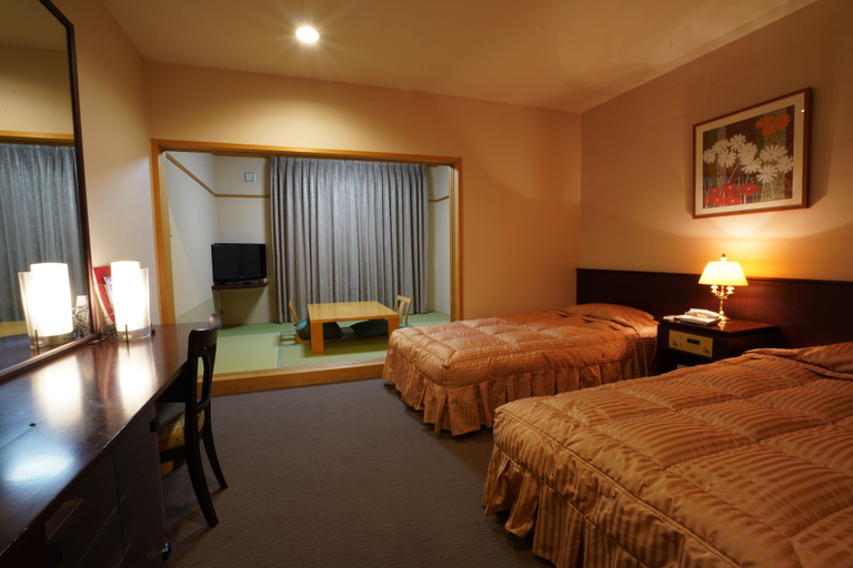 Bedroom 2, The Gran Resort Ohmimaiko, Ōtsu
