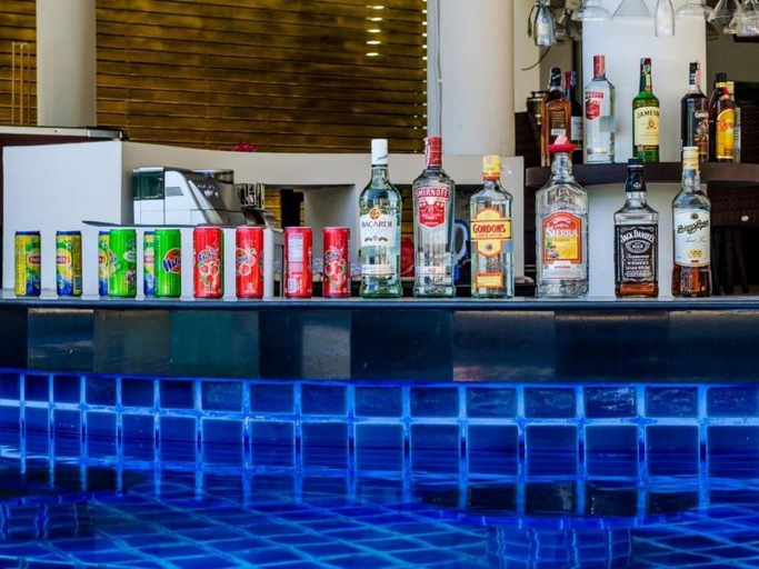 Food & Drinks 4, Ocean View Treasure Residence, Pulau Phuket