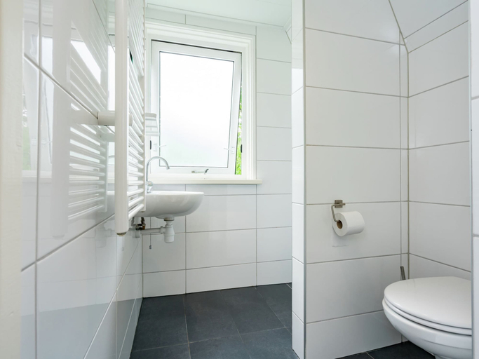 Bathroom 3, Detached Chalet in Tranquil Dutch Countryside, Noordoostpolder