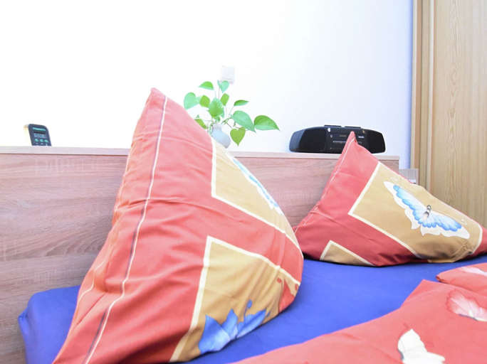 Bedroom 3, Apartment With Views of the Ore Mountains, Erzgebirgskreis