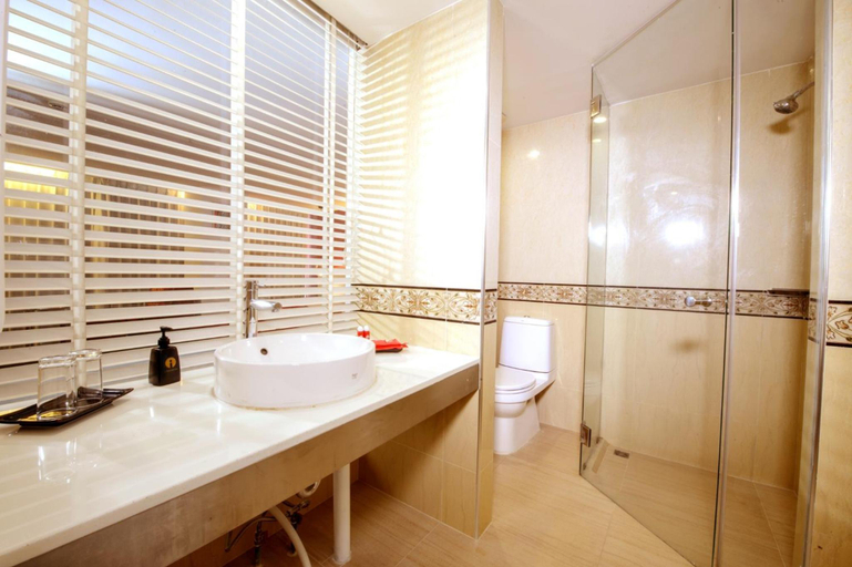 Bathroom 3, I Residence Hotel Silom, Bang Rak