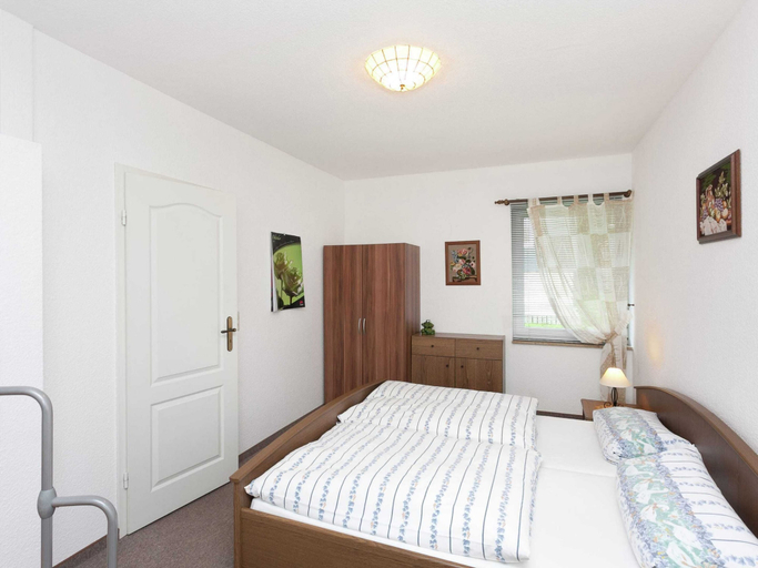 Bedroom, Holiday Stay With Terrace, Ilm-Kreis
