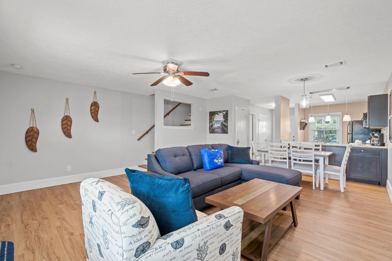 Living area 5, 120 Palm Beach Dr A - La Casa Turquesa, Bay