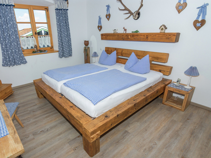 Bedroom 2, Quaint Holiday Home in Feldwies near Ski Area, Traunstein