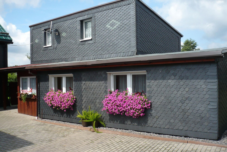 Exterior & Views 1, Neustadt 2BR with Garden, Ilm-Kreis