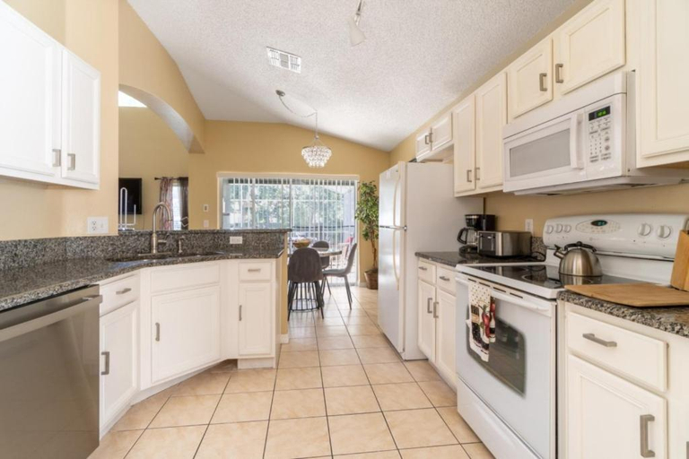 Kitchen 2, Orlando Renters, Osceola