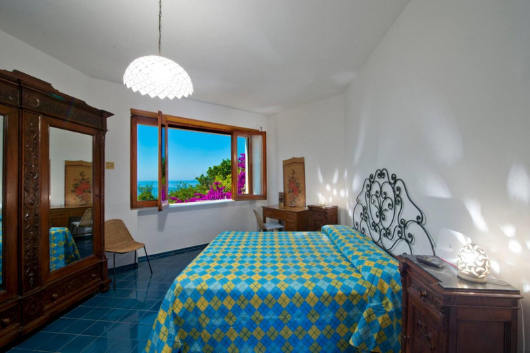 Bedroom 4, Villa Isabel in Praiano, Salerno