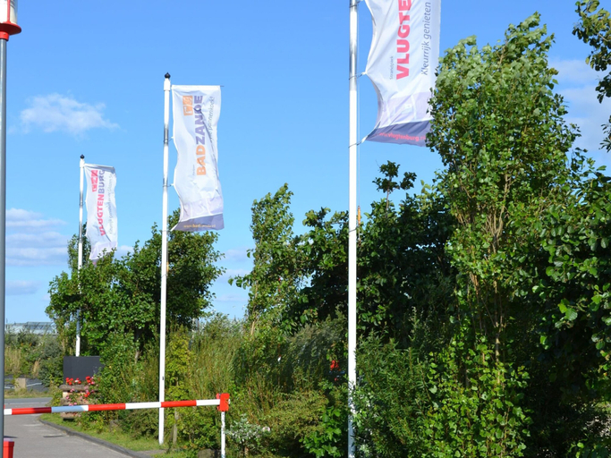 Exterior 4, Luxury Tent with Kitchen & Shower near Beach & Campsite, 's-Gravenzande