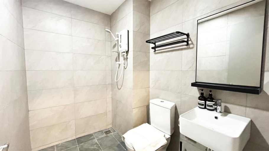 Bathroom 2, Tulip Residences by Manhattan Group, Shah Alam