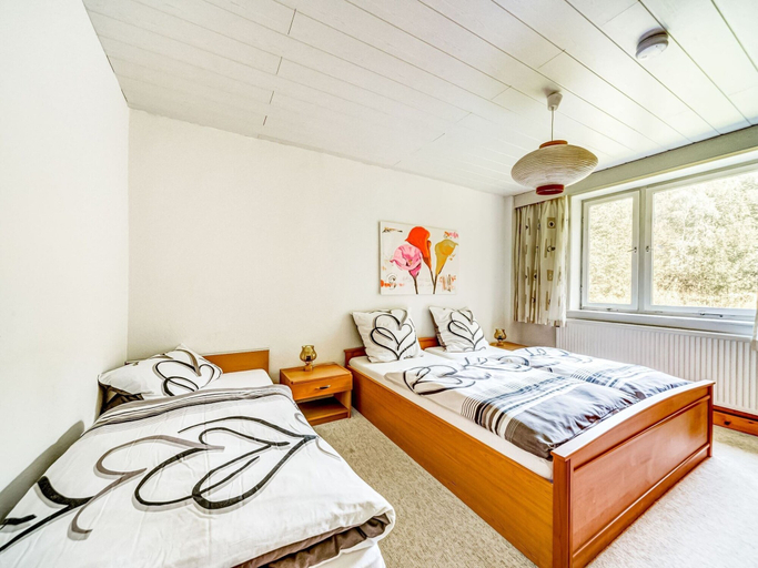 Bedroom 3, Rustic Black Forest Getaway, Hildburghausen