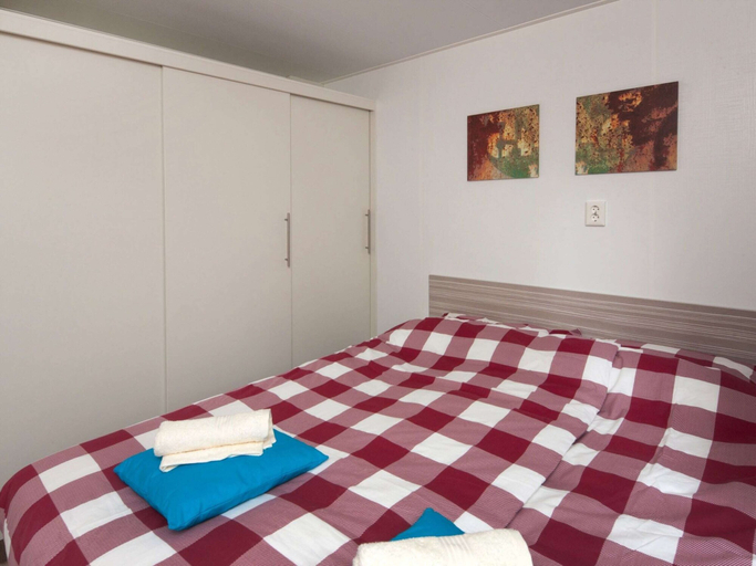 Bedroom 2, Chalet Retreat Near Forest, Barneveld