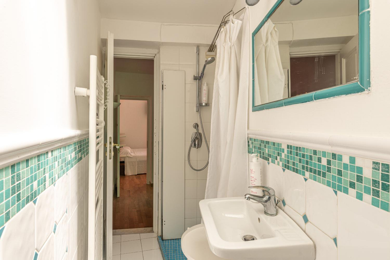 Bathroom 3, Appartamenti all'Orto Botanico by Wonderful Italy, Palermo