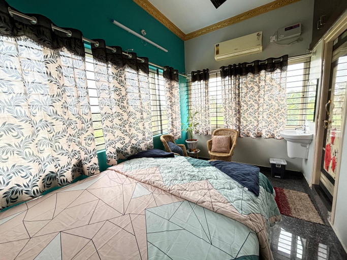 Bedroom 2, Cocogreen Hampi, Koppal