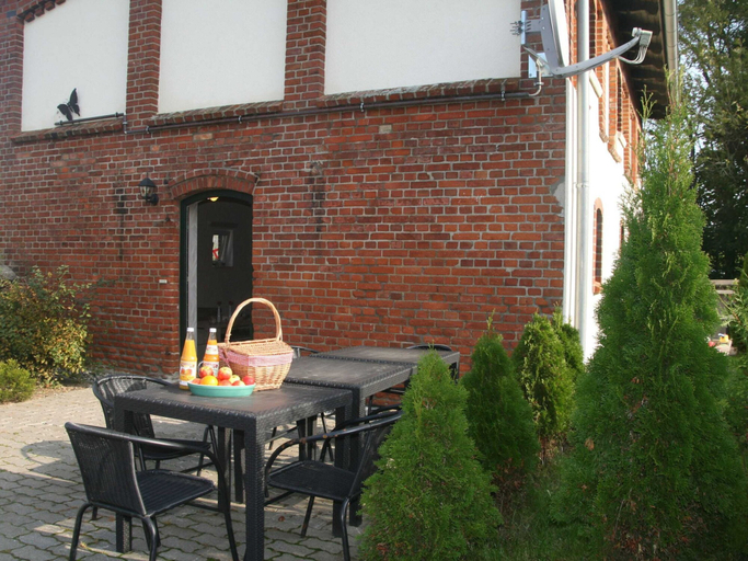 Others 4, Elegant Mansion in Bastorf near Sea, Rostock