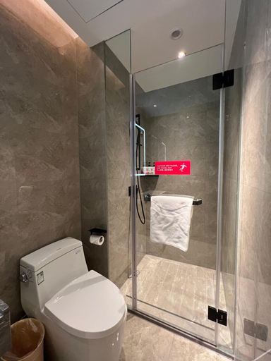Bathroom 3, Echarm Hotel Sanya Qianguqing Duty Free Shop, Sanya