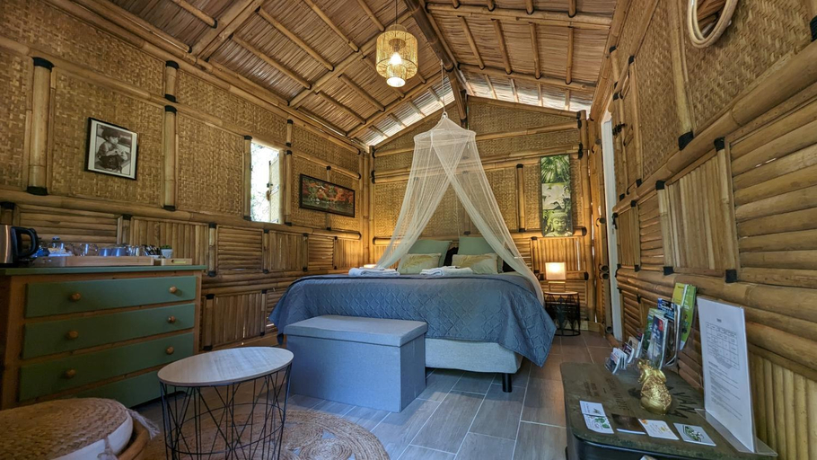 Others 5, Suite Bambou Bien-etre a Bali - Le soleil des Cevennes, Gard