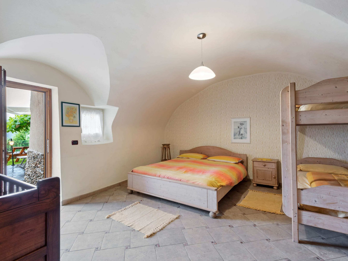 Bedroom 3, Belvilla by OYO Golden Delicious, Trento