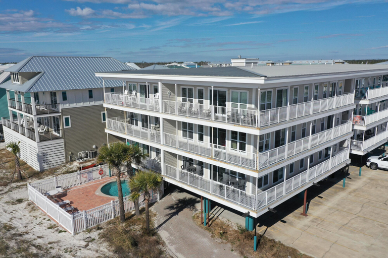 Exterior & Views 2, Surfside 16, Bay