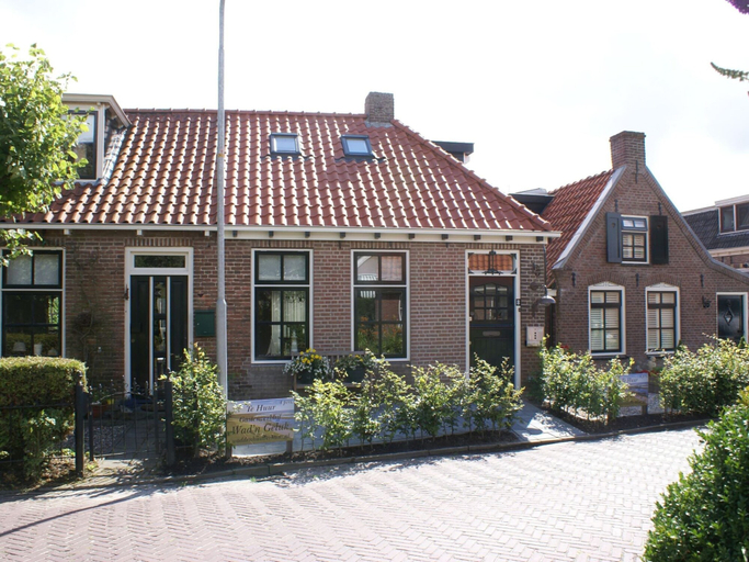 Primary image