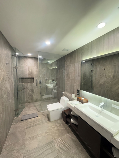 Bathroom 8