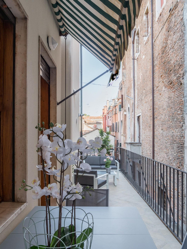 Others 2, Spacious Apartment on the Canal by Wonderful Italy, Venezia