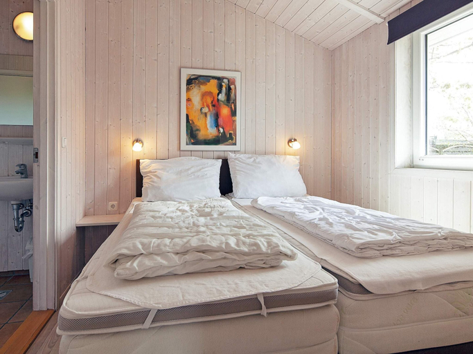 Bedroom 2, Holiday Home in Grömmitz, Ostholstein