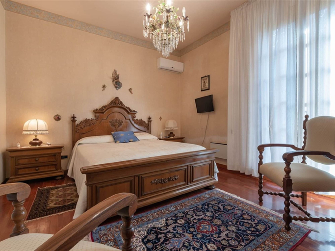 Bedroom 3, Marvellous Holiday Home near Palermo with Pool & Garden, Palermo