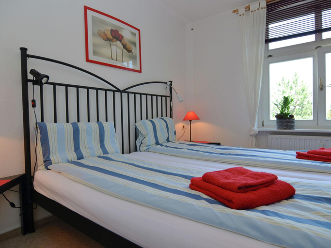 Bedroom 3, Apartment in Harz Near Ski Slopes, Harz