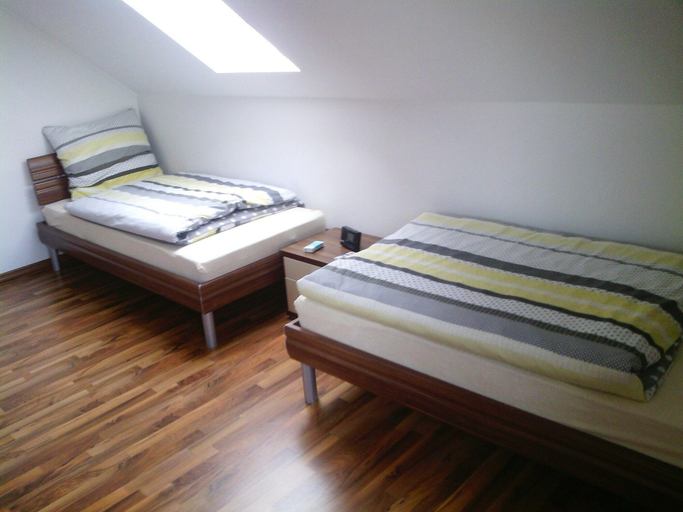 Bedroom 2, Feuerscheid Countryside Mansion, Eifelkreis Bitburg-Prüm