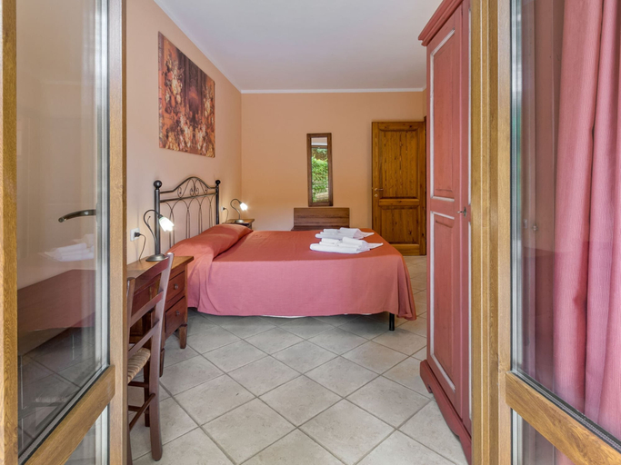 Bedroom 5, Elegant Tuscan Retreat in Sorano, Grosseto