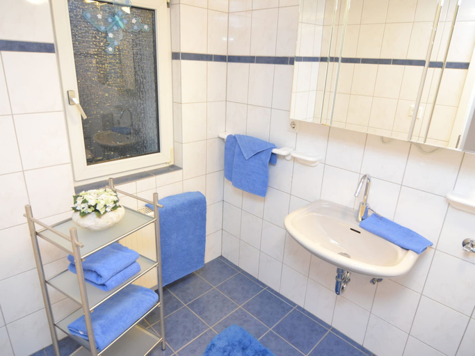 Bathroom 4, Ferienwohnung in der Nahe des Skigebietes, Hochsauerlandkreis