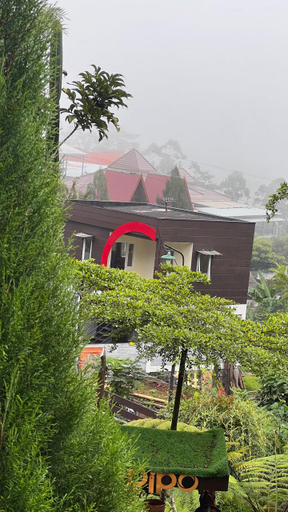 Exterior & Views 19