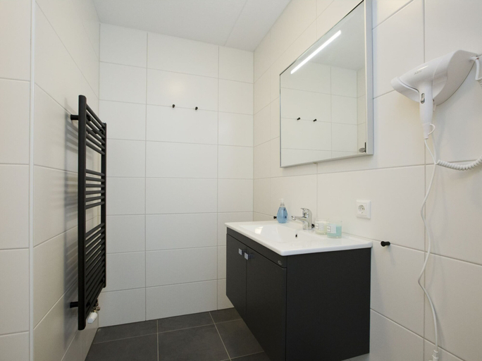 Bathroom 3, Terraced Home in Netherlands Near Veluwe, Barneveld