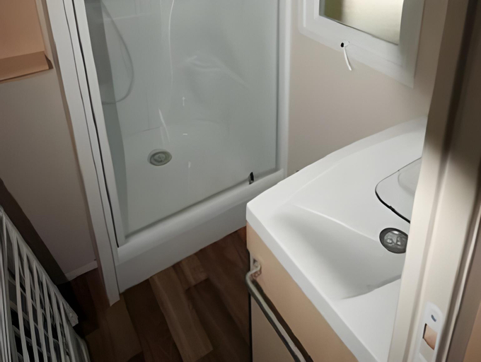 Bathroom 3, Camping Les Sables d'Or, Hérault