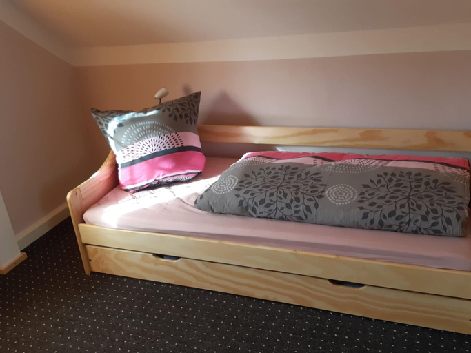 Room 4, Great Holiday Home With Terrace Near Saxon, Sächsische Schweiz-Osterzgebirge