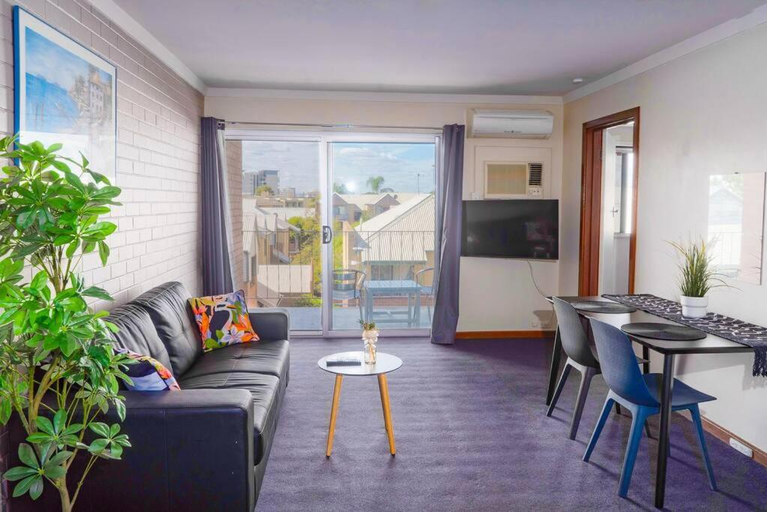 Others, Apartment 11 Burswood, Belmont