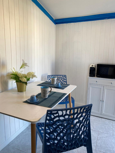 Kitchen, Blue House, Cagliari