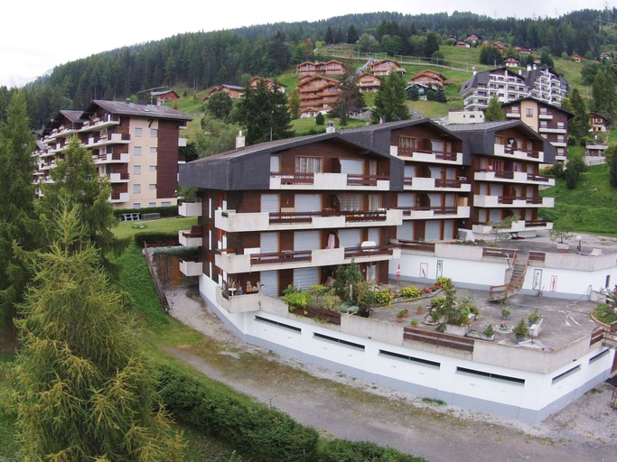 Exterior & Views 2, Apartment Near the Ski Lifts, Martigny