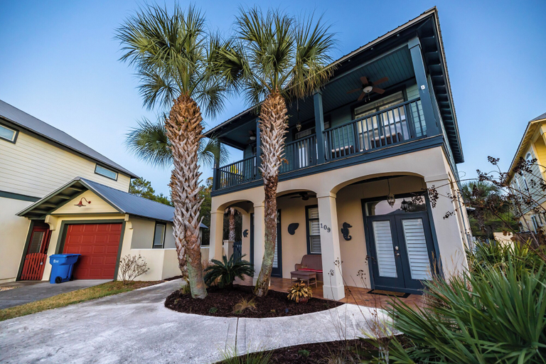 Exterior & Views 1, West PCB Upscale Home w/ Splash Pool, Close to Beach, 3br+bunkroom, Golf Cart, Bay